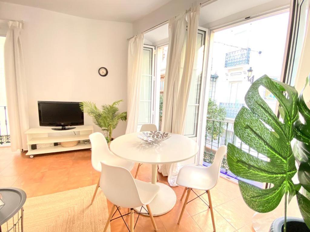 Superb Apartment In Downtown Of Sevilla ,Parking Optional, Top !! Buitenkant foto